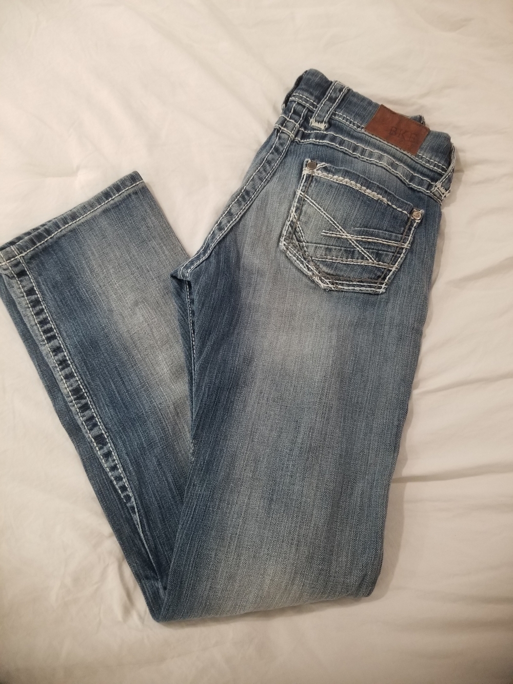 Women’s BKE Stella Short Straight Leg Blue Jeans